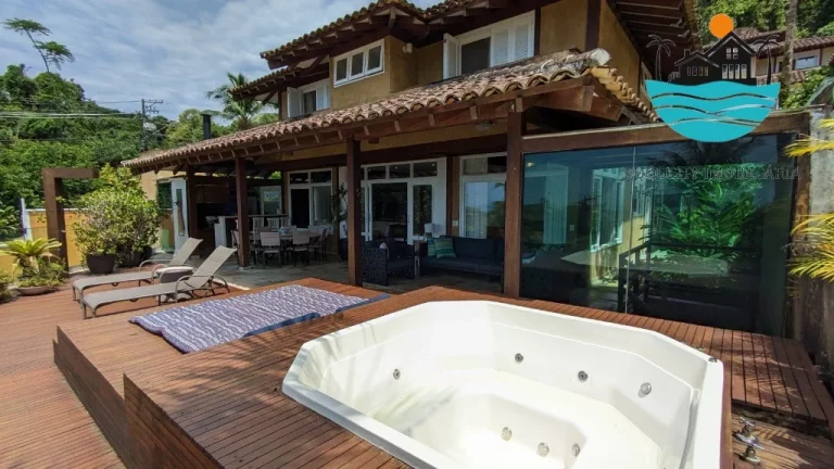Imagem Casa a Venda e Juquehy, Aluguel anual e Temporada - 5 Suítes, max. 10 pessoas, piscina, área gourmet, Tênis, sauna, 300m² | Juquehy Imobiliária