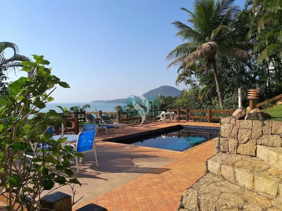 Imagem Casa Alto Padrão À Venda, Condominio Fechado na Praia das Toninhas - Ubatuba/SP.