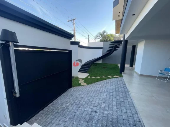 Imagem Sobrado à venda 3 Quartos, 1 Suite, 5 Vagas, Jardim São Caetano, São Caetano do Sul - SP