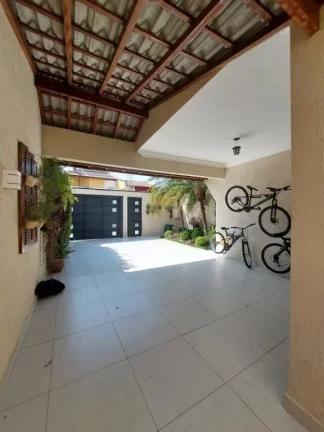 Imagem Sobrado com 3 dormitórios à venda, 240 m² por R$ 1.600.000,00 - Jardim dos Ipês - Suzano/SP