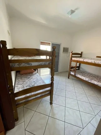 Imagem Belo sobrado no Centro de Peruibe Oportunidade!!!