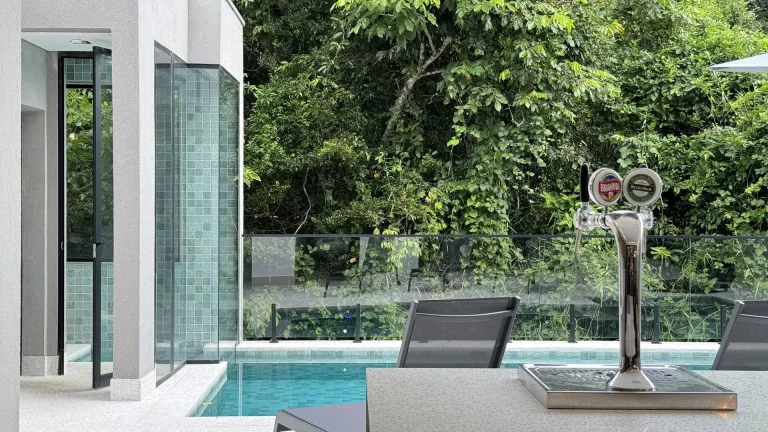 Imagem Residência Contemporânea de Luxo na Exclusiva Riviera de São Lourenço
