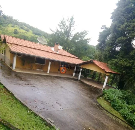 Imagem Sítio com 2 dormitórios à venda, 67000 m² por R$ 1.600.000,00 - Juncal - Extrema/MG