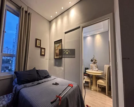 Imagem OPORTUNIDADE ÁREA CENTRAL PRÓXIMO AO METRÔ SÉ APARTAMENTO AMPLO REFORMADO 1 SUÍTE 49,00 M EXCELENTE LOCALIZAÇÃO ÓTIMO CUSTO BENEFÍCIO VISTA DA CIDADE