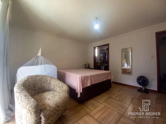 Imagem Casa à venda, 221 m² por R$ 800.000,00 - Bom Retiro - Teresópolis/RJ