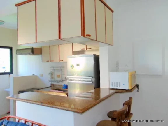 Imagem Pitangueiras - Uma quadra da praia - Flat com lazer - 02 vagas de garagem.