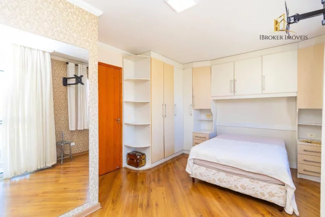 Imagem Sobrado SEMIMOBILIADO com 2 quartos + ático à venda, 108 m² por R$ 499.000 - Xaxim - Curitiba/PR