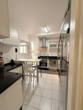Imagem Apartamento 3 dormitórios, sendo 1 suíte, sala para 2 ambientes, pisos em madeira, sacada com vidr...