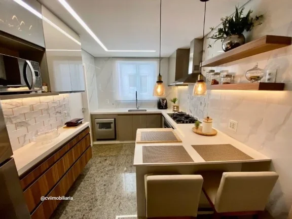 Imagem Descubra este espaçoso apartamento à venda na Rua Professora Bartira Mourão, localizado no charmo...