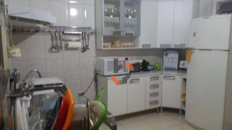 Imagem Casa Duplex Independente 2 Quartos - Prata - Nova Iguaçu/RJ