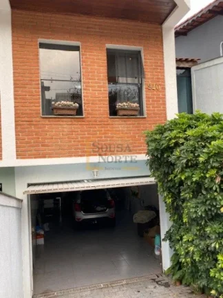 Imagem Sobrado espaçoso 3 dormitórios, 4 banheiros e 5 vagas de garagem, sendo garagem subterrânea. Poss...
