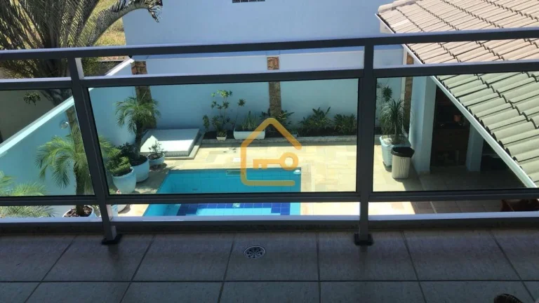 Imagem Sobrado 4 dormitórios (3 suítes), 4 vagas. Villas de Santanna, Jacareí
