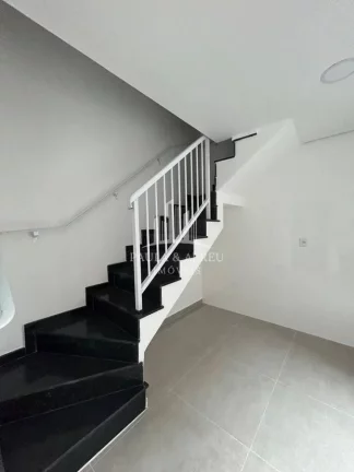 Imagem Cobertura 76m², 2 Dormitórios, com e sem suíte, 1 vaga em Utinga, Santo André