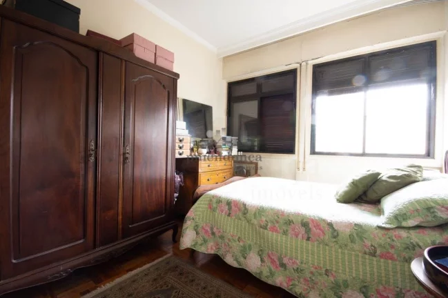 Imagem Apartamento em Higienopolis com 130m², 3 quartos ( 1 suíte ) e 1 vaga.