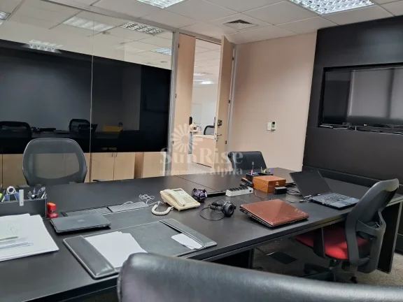 Imagem Laje corporativa à venda na região da Berrini | TOTALMENTE MOBILIADA - 442m² - 10 vagas - R$3.200.000, - Apenas R$7.200,/m² | R. Geraldo F. Gomes - Itaim Bibi, São Paulo/SP