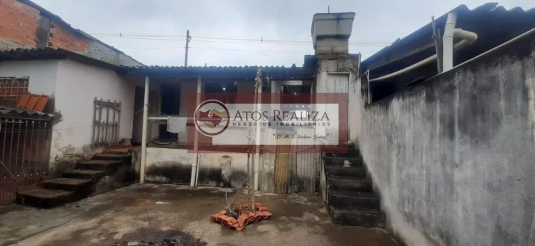 Imagem Grande oportunidade para investimento. Vendo casa para reforma, com um terreno de 210m² no jardim manacás, 400 metros da estação Grajaú da CPTM, casa com 2 Dormitórios, sala, cozinha, área de serviço, quintal, corredor lateral, 3 vagas de garagem,, churra