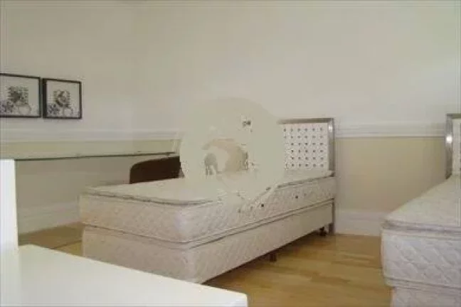Imagem LINDA CASA EM CONDOMINIO FECHADO EM ALPHAVILLE A VENDA!