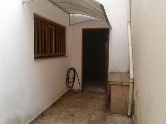 Imagem Sobrado com 2 dormitórios à venda, 320 m² por R$ 990.000,00 - Centro - Suzano/SP