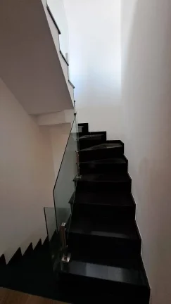 Imagem Sobrado à Venda | 3 Andares | 3 Dormitórios (1 Suíte) | 2 Vagas