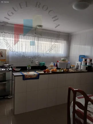 Imagem Sobrado para alugar no bairro Vila Pires em Santo André/SP