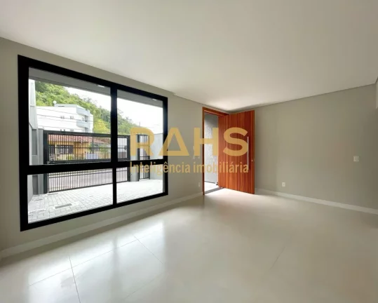 Imagem Excelente sobrado geminado localizado no bairro Jardim Sofia, bem próximo ao Shopping Garten. Conta...