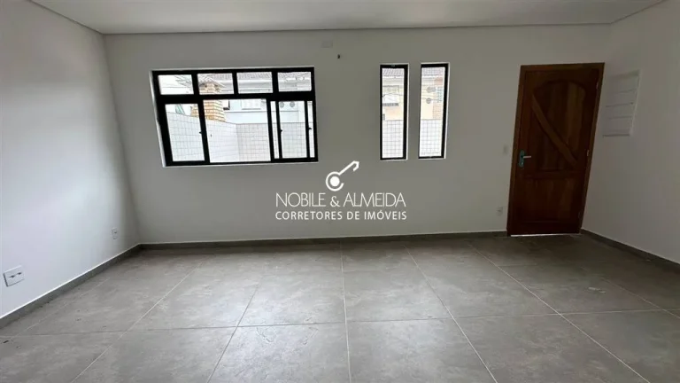 Imagem Fino acabamento, piscina e 2 vagas de garagem privativas.