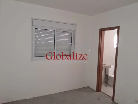 Imagem Casa Sobreposta Alta em Santos no bairro do Embaré próximo a Aparecida com piscina por R$ 1.450.000,00.