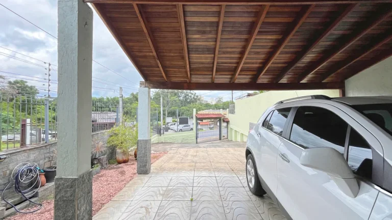 Imagem Casa para venda no bairro Vila Nova em Porto Alegre