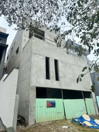 Imagem Casa Semi Acabada no Swiss Park 488 m² 4 Dormitorios Estuda Permuta