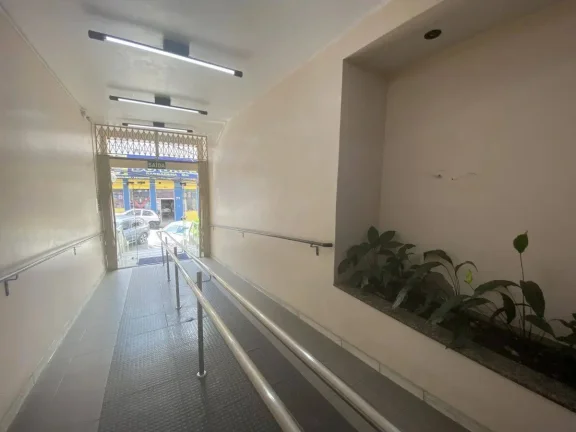 Imagem Grande Oportunidade! Sala comercial à venda no Centro de Barbacena