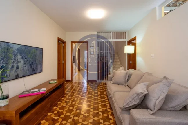 Imagem Venda de Casa no Planalto Paulista, São Paulo-SP: 4 quartos, 2 salas, 4 banheiros, 6 vagas, 375m² de área!