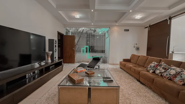 Imagem EXCELENTE IMÓVEL COMERCIAL/RESIDENCIAL DE ALTO PADRÃO DISPONIVEL PARA VENDA E LOCAÇÃO EM AREA NOBRE DE FRANCA/SP