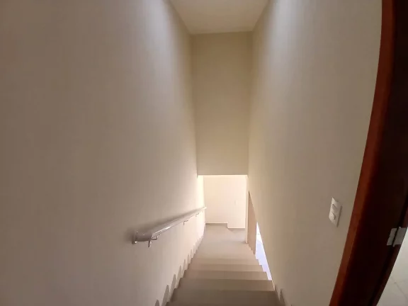 Imagem Linda Casa à venda no Condomívio Portal da Serra em Bragança Paulista!