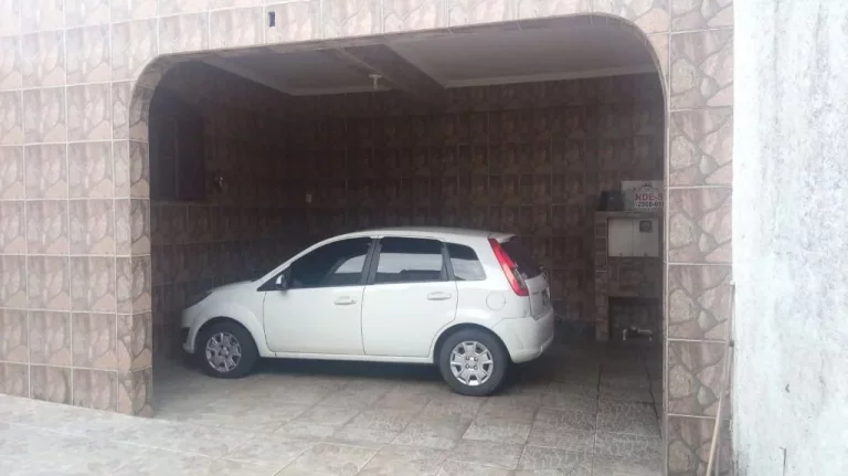 Imagem Sobrado à venda, 381 m² por R$ 695.000,00 - Vila Colorado - Suzano/SP