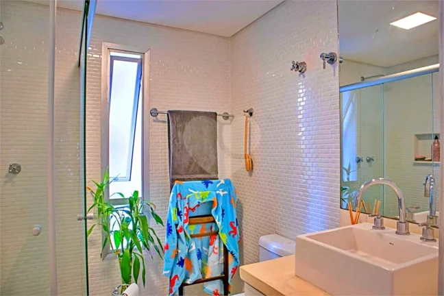 Imagem Apartamento à venda com 2 quartos, sendo 1 suíte, no condomínio Crisantemo, São Paulo - SP