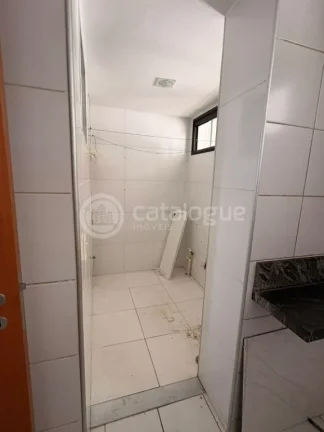 Imagem Venda de um apartamento de 3 quartos sendo 1 suíte no Ed. Mirante da Praia