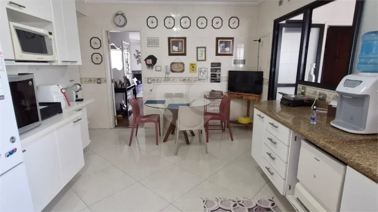 Imagem Apartamento à venda com 3 quartos, sendo 2 suítes, no condomínio Maison Royale, São Paulo - SP