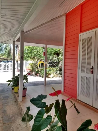 Imagem Belíssima casa Linear em Madeira de Lei 3Qts, Lazer completo - Oportunidade