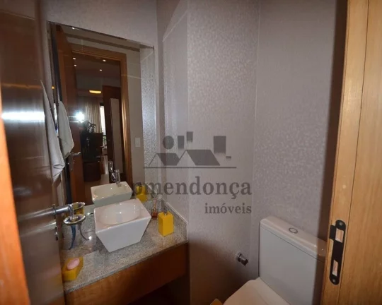 Imagem Apartamento na Pompéia com 3 suites e 4 vagas, 178m²