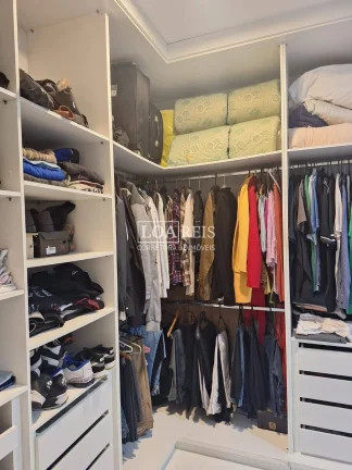 Imagem Vale dos Lagos | 3 Dorms (1 Suíte) | 6 Vagas | 399 m²