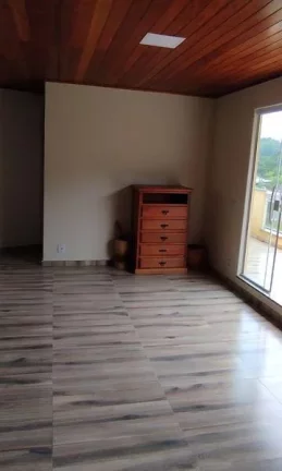 Imagem Sítio para Venda em Nova Friburgo, Amparo, 2 dormitórios, 1 suíte, 3 banheiros, 5 vagas