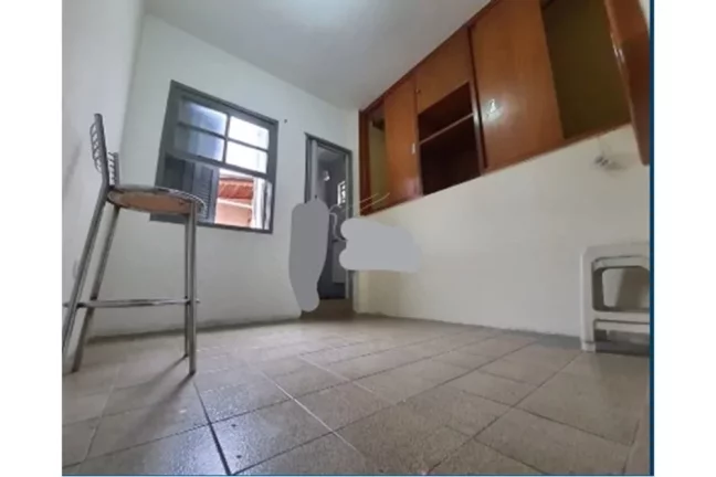 Imagem Casa à Venda no Jardim Santo Elias, SP, oportunidade para renda extra.