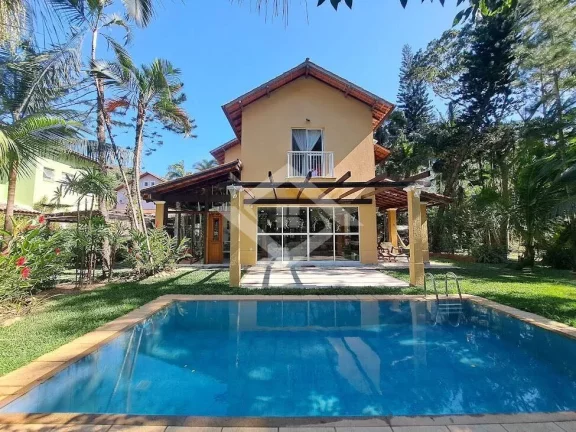 Imagem Casa Triplex Colonial - 4 suítes- 300m² - Vargem Grande