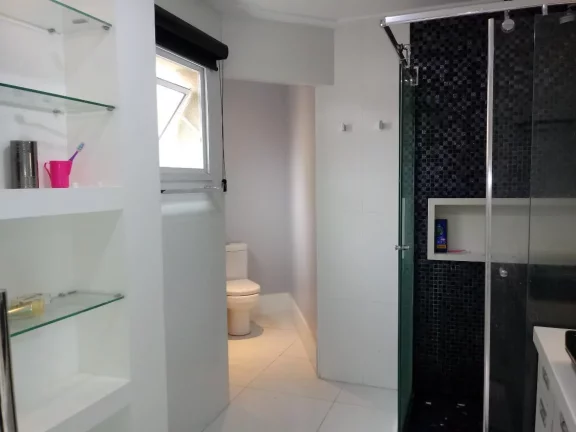 Imagem Sobrado em condomínio com 2 suites