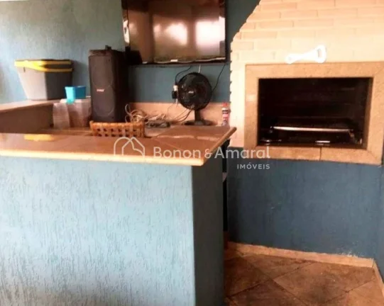 Imagem Sobrado, com linda vista. 5 suítes, sendo uma master com hidro, e varanda em todas elas;
Sala de es...