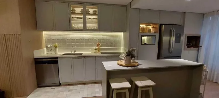 Imagem Casa Geminada com 2 dormitórios e 1 vaga de garagem em Condomínio residencial- Itajaí