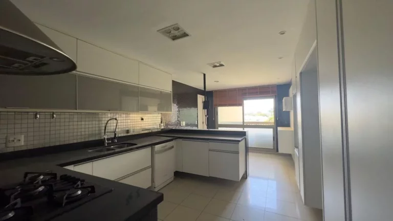 Imagem Apartamento com 4 Quartos para Alugar, 233 m² em Barra Da Tijuca - Rio De Janeiro