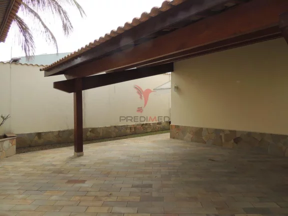 Imagem Casa com 3 suítes, 3 vagas de garagem. Imóvel de alto padrão no portal daa colinas