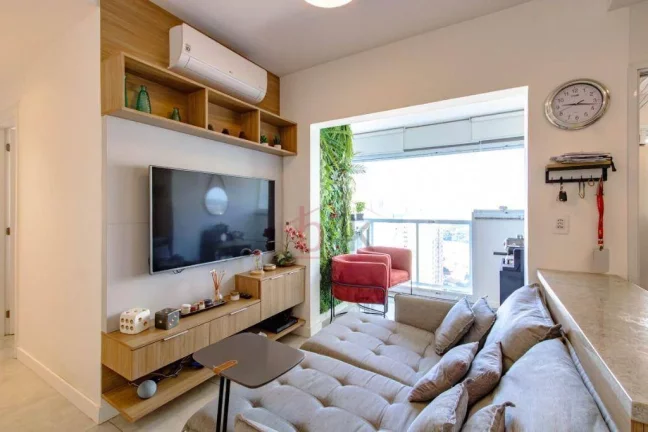 Imagem Apartamento com dois dormitórios e varanda a venda na Chácara Santo Antônio.