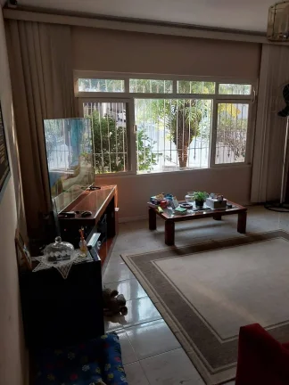 Imagem Casa na Penha com 3 dormitórios